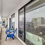 Holiday home Chic For 8 In Desirable Gulch Neighborhood Nashville