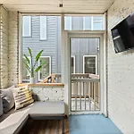 Dolly Johnny Willie Inspired Home 5 Min From