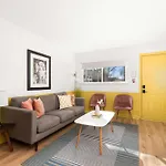 Dolly's Music Row Walkable Location Apartment