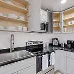 Holiday home Spacious Duplex In Prime Location Nashville