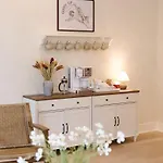 Rooftop, Firepit, King, Smart Tvs, 6Min Drive To Broadway