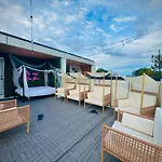 Home In Nashville - Rooftop Decks And Downtown Views