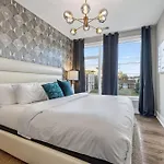 Fiddler\'S Flats - Sleeps 16 - Two Rooftops With View