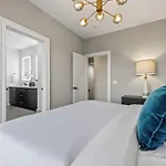 Fiddler\'S Flats - Sleeps 16 - Two Rooftops With View