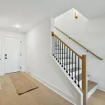 Getaway Rooftop Views & Modern Comfort Apartment *