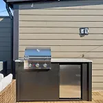 New Stylish Nash Townhouse W Hot Tub & Rooftop Nashville