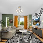 Stylish 4Br - Rooftop Deck Near Downtown