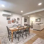Dream Sylvan Park 4 Bed 3 Bath, Lush Outdoor Area * Nashville