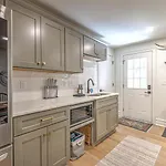 Dream Sylvan Park 4 Bed 3 Bath, Lush Outdoor Area Holiday home