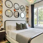 Colorful 4Br W Artful Design Dining Easy Access To Broadway The Bloom House By Avantstay