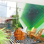 Sleeps 8 Stylish Sobro Suites Walk To Dining Drinks More - By Avantstay