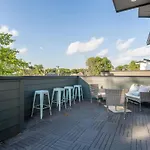The Pink Royale By Local Holiday home Nashville