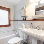 Boscobel Apartment