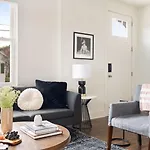 Hart Buyout 1 By Avantstay Two Town House Buyout W Modern Amenities In Holiday home