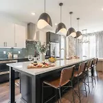 Luxe 4br With Fire Pit Grill And Views Holiday home