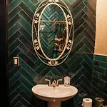 Broadway Penthouse 4br 3bth 2500 Sf * Nashville