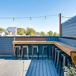 Dual Homes Rooftop Deck In Downtown *