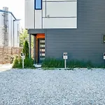 Dual Homes Rooftop Deck In Downtown Nashville