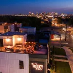 Luxe 4br With Fire Pit Grill And Views
