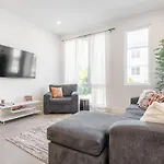 Luxe Landing