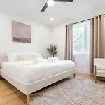 Luxe Landing