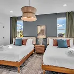 Stylish 5br Retreat W Rooftop Hot Tub * Nashville