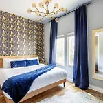Skyline Rooftop • Game • Sonos Audio Holiday home Nashville