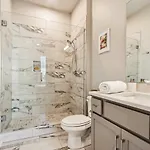 Private With Rooftop Game Near Downtown * Nashville