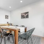 Holiday home Luxe Landing *