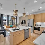 Stylish 5br Retreat W Rooftop Hot Tub Holiday home Nashville