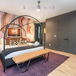 Elevator With Rooftop Hot Tub & Spacious Yard *