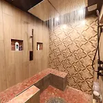Rockstar Penthouse Speakeasy - Massive By Broadway Holiday home *