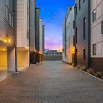 2 Side By Side Units Roof Decks Karaoke Murals Nashville