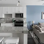 Landing Stunning 1Bd Gym Clubhouse