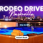 Double Rooftop Decks Hot Tub Karaoke *