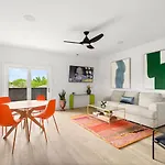 Modern Palette - Private Patio - Mins To Broadway Nashville