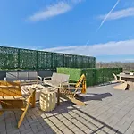 Skyline Views Hot Tub Fire Pit Grill & Parking Nashville