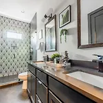 Boots & Broadway - 2 Units - Mins To Broadway Nashville