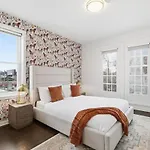 Modern 3Br Apt | Minutes To Downtown| Parking