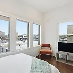 Comfortable 3Br |Minutes To Broadway| Parking