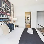 Cowboy - Odyssey - Heart Of Midtown Holiday home