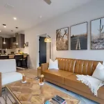 Savanna - Heart Of Midtown - Odyssey At The Park Holiday home *