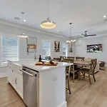 Holiday home Soprano - Private Rooftop - 8 Mins To Broadway Nashville