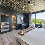 Holiday home Luxe-elevate-modern Luxury-stunning Views *