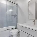 Soprano - Private Rooftop - 8 Mins To Broadway *