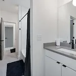 Luxe-elevate-modern Luxury-stunning Views *