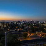 Luxe-elevate-modern Luxury-stunning Views Nashville