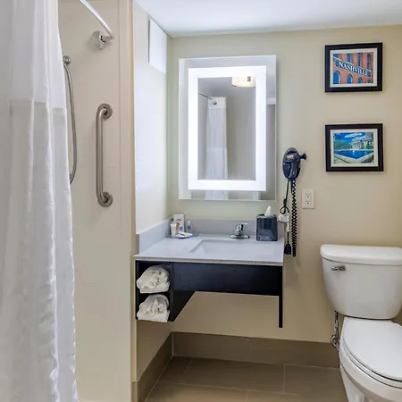 Comfort - Opryland Area 4*