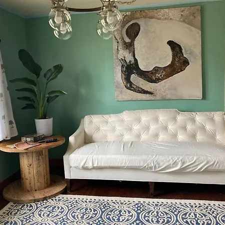 Apartment Green 25 Min From Downtown