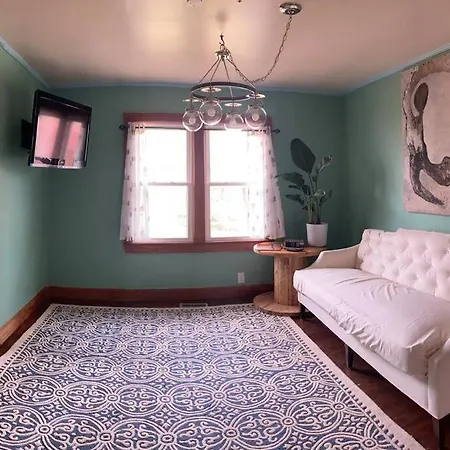 Apartment Green 25 Min From Downtown *